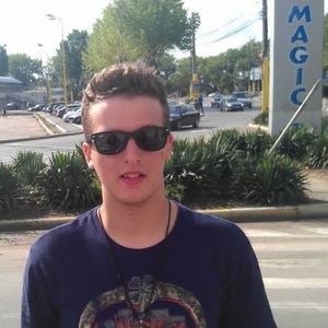 Meet your Posher, Alex